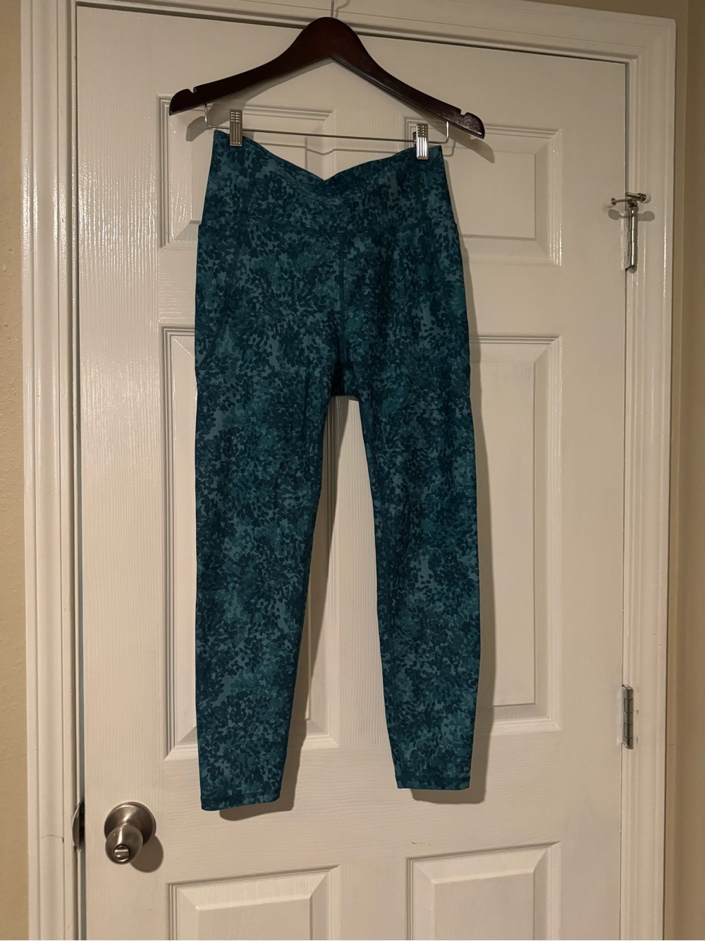 Women’s Teal Patterned Leggings